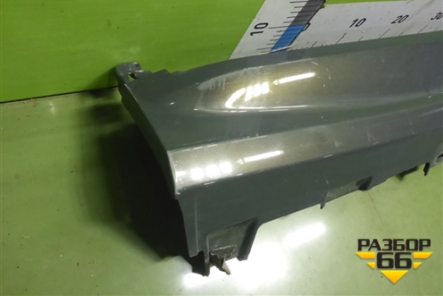 Накладка на порог наружная правая (51777441108) для BMW X7 G07 с 2018г (Х7 Г07)