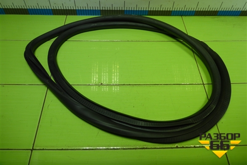 Уплотнитель двери передней правой для Opel Insignia с 2008-2017г (Инсигниа)