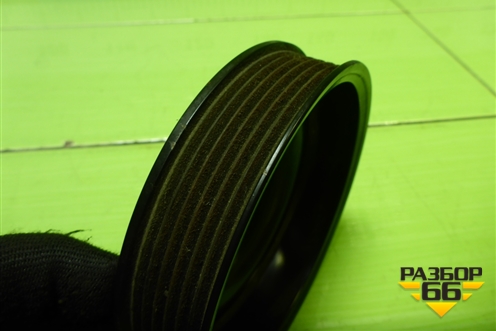 Шкив помпы (1.4л CAX) (03D121028B) для Volkswagen Golf V Plus с 2005-2014г (Гольф 5 Плюс)