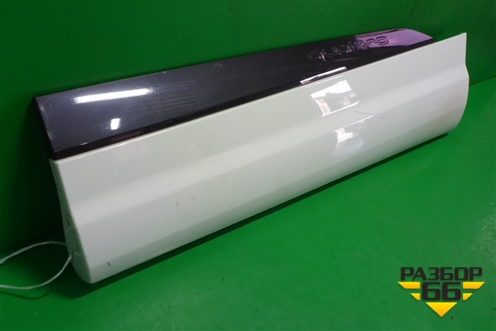 Накладка двери задней левой (4M0853969F) для Audi Q7 c 2015г (Ку 7)