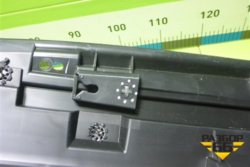 Накладка двери передней правой (8889688743) для Geely Monjaro с 2021г (Монджаро)