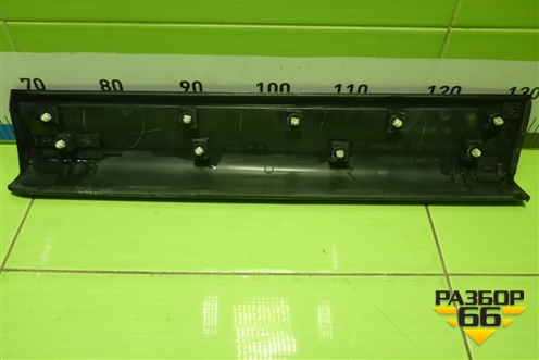 Накладка двери задней правой (KD5H51RC1) для Mazda CX 5 с 2017г (СХ5)