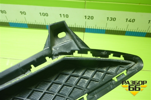 Решетка в передний бампер центральная (после 2020г) (86561H5500) для Hyundai Solaris с 2017г (Солярис)