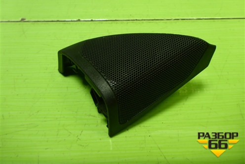 Накладка двери передней правой уголок для Opel Insignia с 2008-2017г (Инсигниа)