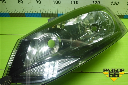 Фара левая (галоген) (6RU941016) для Volkswagen Polo (седан) с 2010г (Поло)