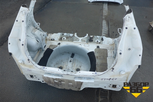 Крыло заднее правое (хетчбэк) (715044LC20) для Hyundai Solaris с 2010-2016г (Солярис)