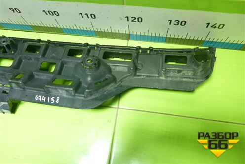 Кронштейн заднего бампера центральный (51127425449) для BMW X6 G06 с 2019г (Х6 Г06)