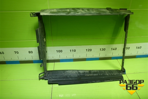 Дефлектор радиатора (215597164R) для Nissan Terrano с 2014г (Терано)