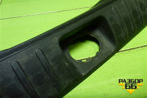 Обшивка багажника на заднюю панель (85771D7000) для Hyundai Tucson с 2015-2022г (Туксон)