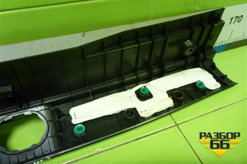 Обшивка багажника на заднюю панель (85771D7000) для Hyundai Tucson с 2015-2022г (Туксон)