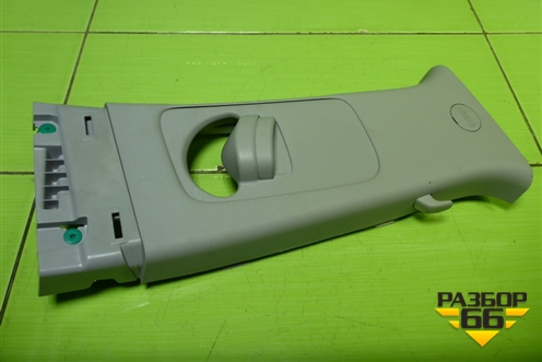 Обшивка стойки центральная верхняя правая (85840D7000) для Hyundai Tucson с 2015-2022г (Туксон)