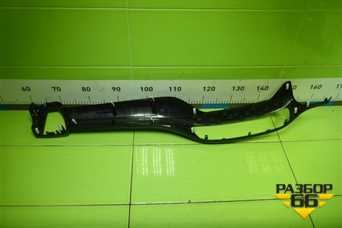 Накладка на торпедо (центральная) (84795D7AA0) для Hyundai Tucson с 2015-2022г (Туксон)
