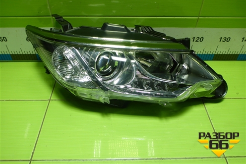Фара правая (после 2014г галоген) (8113033881) для Toyota Camry V50 с 2011-2018г (Камри)