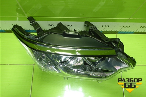 Фара правая (после 2014г галоген) (8113033881) для Toyota Camry V50 с 2011-2018г (Камри)