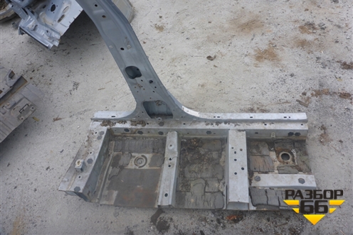 Порог со стойкой левый для Toyota Corolla (E15) с 2006-2013г (Королла 150)
