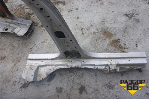 Порог со стойкой левый для Toyota Rav-4 с 2012-2019г (Рав 4)