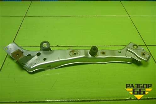 Кронштейн фары правой для Toyota Corolla (E15) с 2006-2013г (Королла 150)