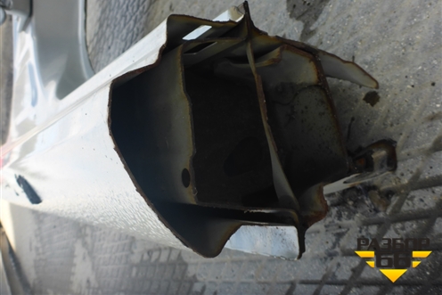 Порог со стойкой левый для Toyota Corolla (E15) с 2006-2013г (Королла 150)