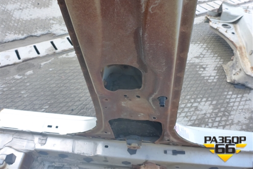 Порог со стойкой левый для Toyota Corolla (E15) с 2006-2013г (Королла 150)