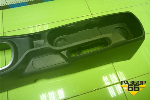 Консоль (846114Y000) для Kia Rio с 2011-2016г (Рио 3)