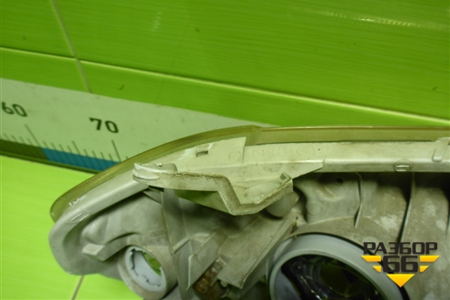Фара левая (до 2004г галоген) (811701E370) для Toyota Corolla (E12) с 2001-2007г (Королла 120)