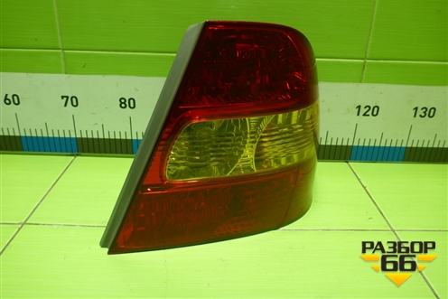 Фонарь задний правый (до 2004г седан) (815511E210) для Toyota Corolla (E12) с 2001-2007г (Королла 120)