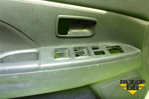 Обшивка двери передней левой под электрику (7221B203XD) для Mitsubishi ASX с 2010г (АСХ)