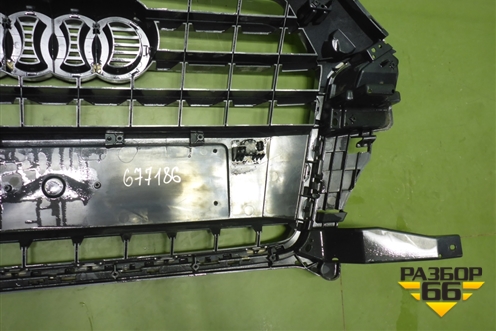Решетка радиатора (8U0853653M) для Audi Q3 с 2011-2018г (Ку 3)
