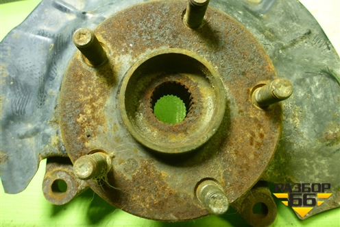 Кулак поворотный передний левый для Toyota Camry XV40 с 2006-2011г (Камри)