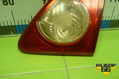 Фонарь задний внутренний правый (до 2010г) (8158112110) для Toyota Corolla (E15) с 2006-2013г (Королла 150)