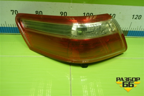 Фонарь задний наружный левый (8156133480) для Toyota Camry XV40 с 2006-2011г (Камри)