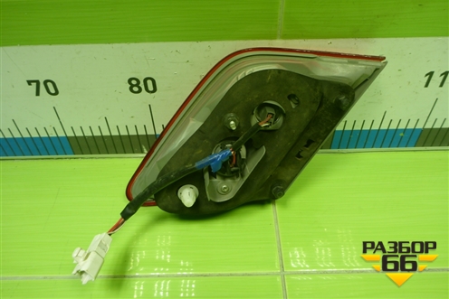 Фонарь задний внутренний левый (8159106350) для Toyota Camry XV40 с 2006-2011г (Камри)