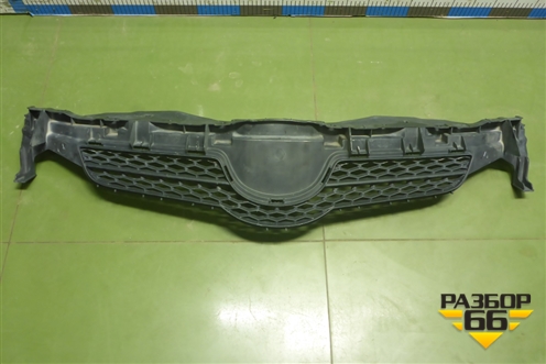 Решетка радиатора (до 2010г) (5311102390) для Toyota Auris с 2006-2012г (Аурис)