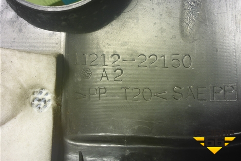 Накладка декоративная на двигатель (1.8л 1ZZ-FE) (1121222150) для Toyota Avensis с 2003-2009г (Авенсис)