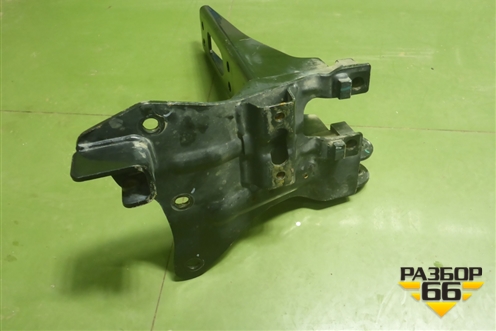 Кронштейн кабины правый (5001060GX200) для Dongfeng DFH4180
