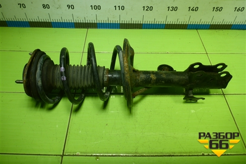 Амортизатор передний правый (4851042311) для Toyota Rav-4 с 2006-2013г (Рав 4)