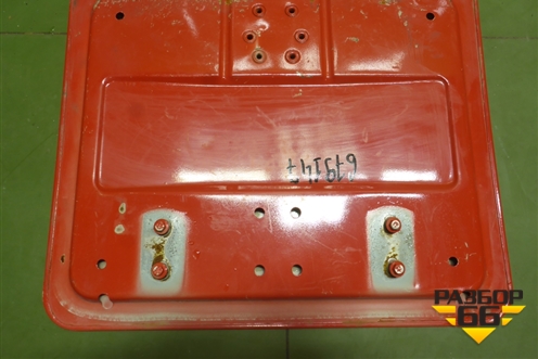 Дверца бардачка (WG1642770006) для Howo HW76