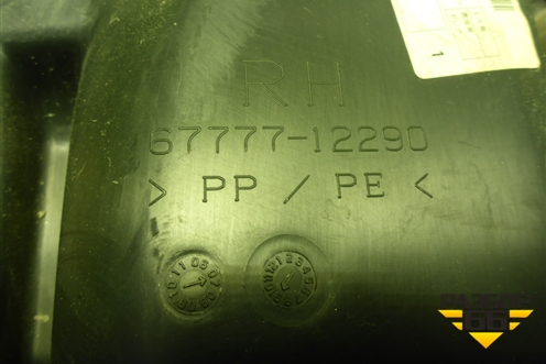 Обшивка двери передней правой под электрику (6777712290) для Toyota Corolla (E15) с 2006-2013г (Королла 150)
