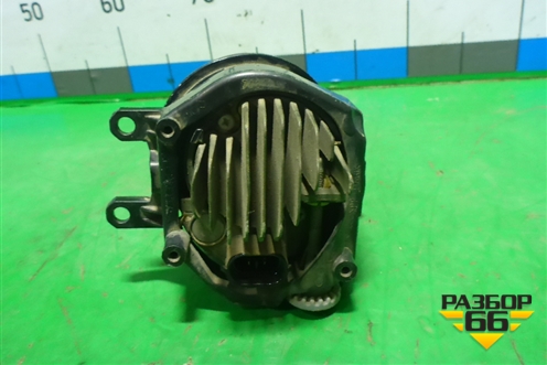Фара противотуманная левая (8122048050) для Toyota Camry XV50 с 2011-2018г (Камри)