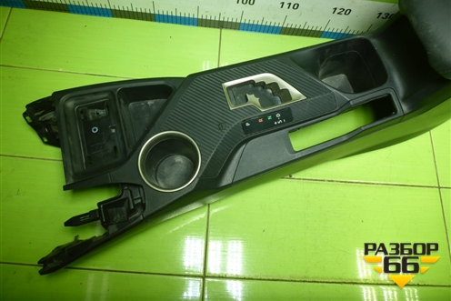 Подлокотник (5882342020) для Toyota Rav-4 с 2012-2019г (Рав 4)