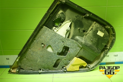 Обшивка двери передней правой под механику (6777512080) для Toyota Corolla (E15) с 2006-2013г (Королла 150)