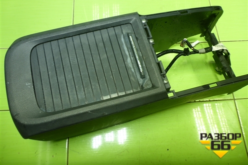 Консоль (83401SWAJ010) для Honda CR-V(RE) с 2006-2012г (ЦРВ СРВ)