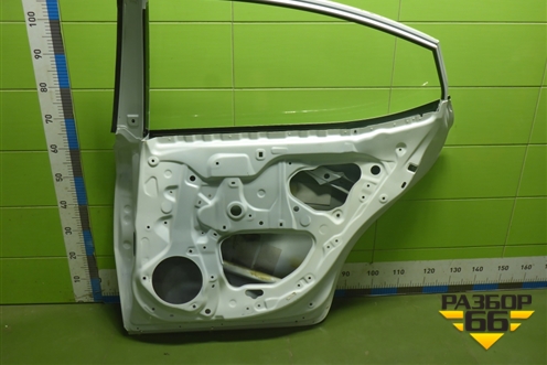 Дверь задняя правая (6700306250) для Toyota Camry XV80 с 2024-2026г (Камри)