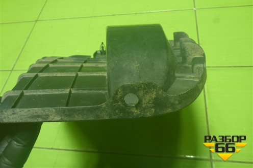 Пыльник заднего бампера правый (5259112200) для Toyota Corolla (E15) с 2006-2013г (Королла 150)