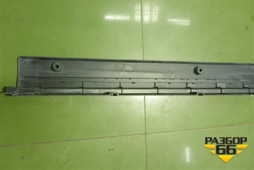 Накладка кабины правая  (над дверью) (DZ14251971012) для Shacman (shaanxi) X3000 (Х3000)