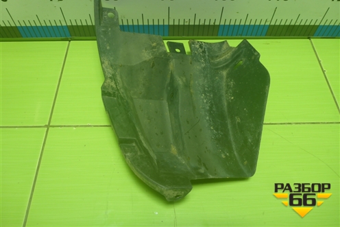 Пыльник заднего бампера правый (5259102140) для Toyota Auris с 2006-2012г (Аурис)