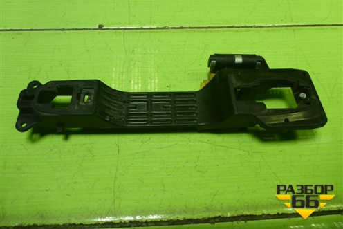 Кронштейн ручки наружной передней левой для Suzuki SX4 с 2006-2013г (СХ4)