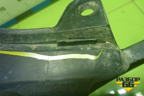 Брызговик передний правый (7662142090) для Toyota Rav-4 с 2006-2013г (Рав 4)