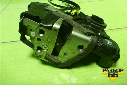 Замок двери передней правой для Toyota Auris с 2006-2012г (Аурис)