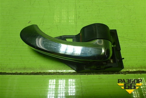 Ручка внутренняя двери передней правой для Toyota Rav-4 с 2006-2013г (Рав 4)